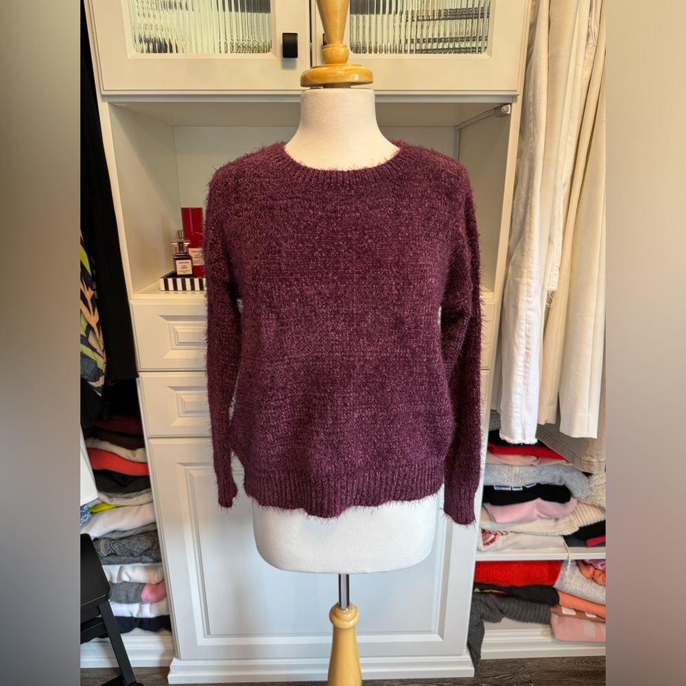 Super soft, and comfy burgundy sweater